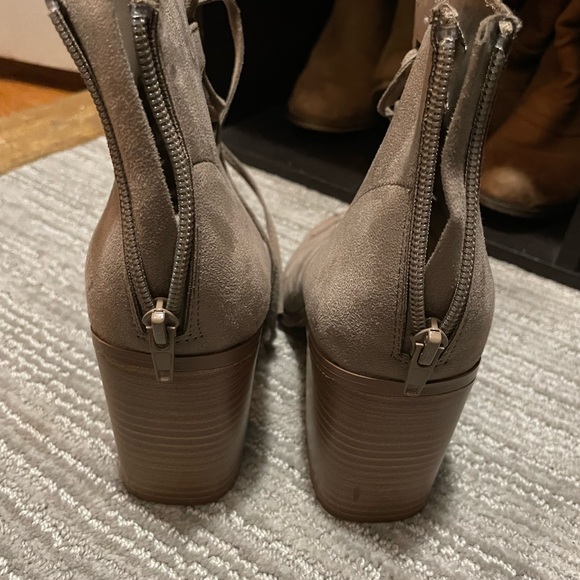 Ankle boots zip and tie up - brand new - size 7 - Picture 5 of 6